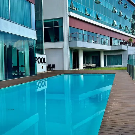 Park & 4* Penafiel